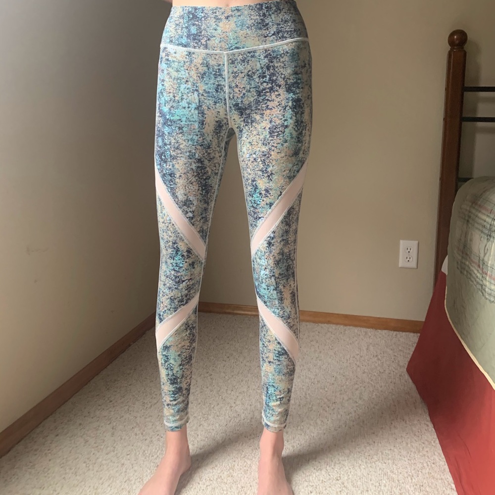 Mono B ankle length leggings